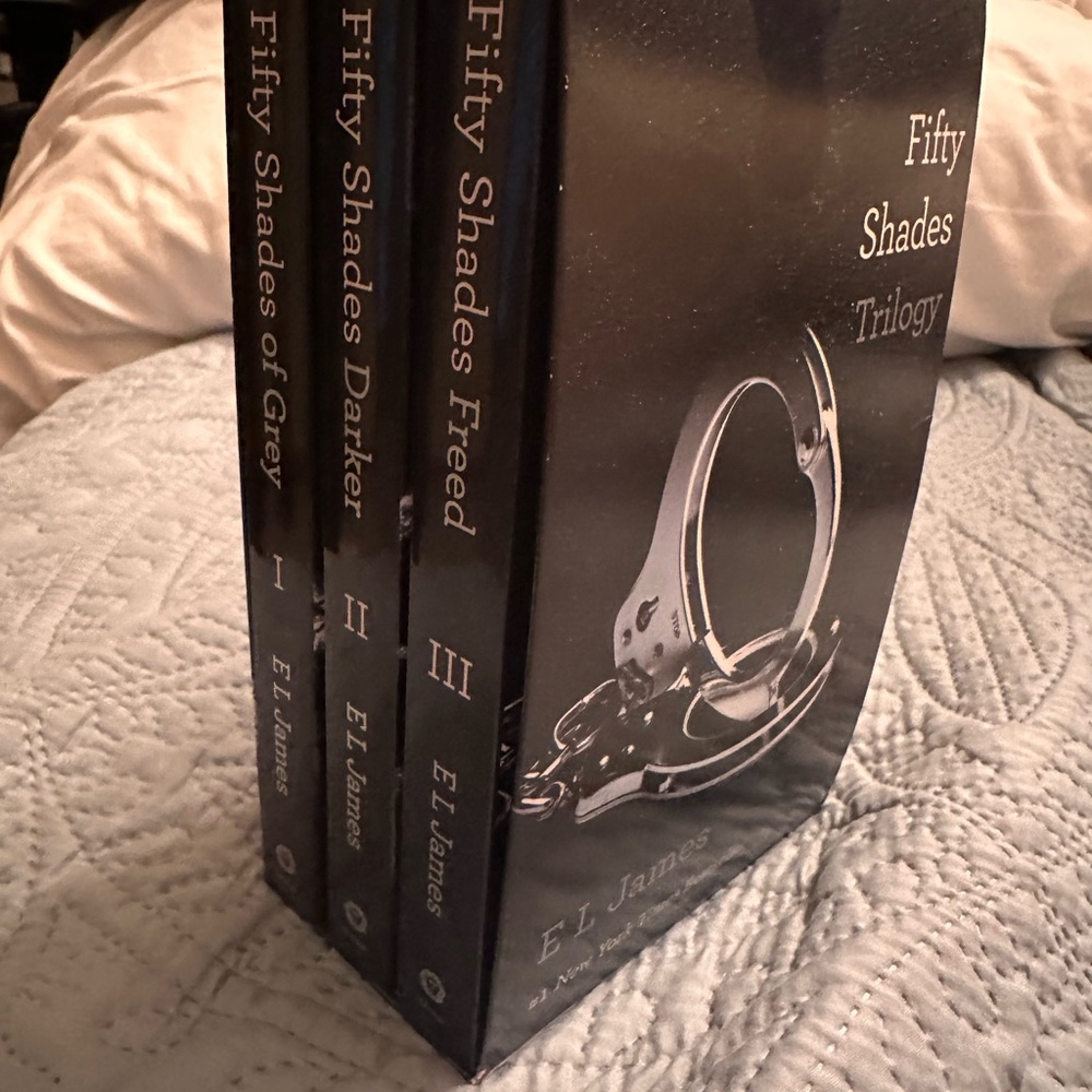 Fifty Shades Trilogy Box Set - Black